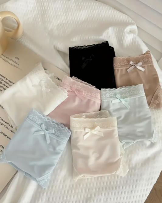 7 Pcs Seamless Mid-Rise Panties with Lace Trim – Soft Pastel Panties for Women