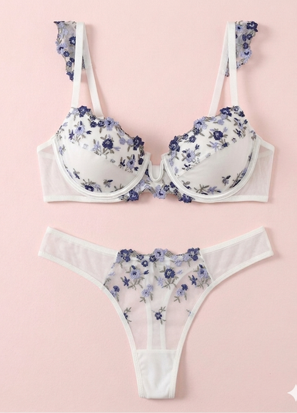 Melodia Embroidered White Underwire Lingerie Set