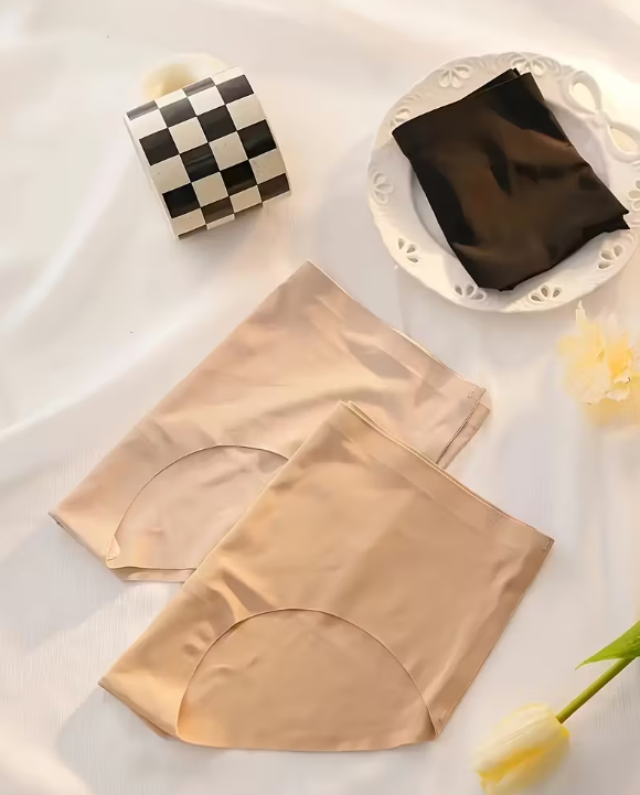 Pack of Seamless Mid-Rise Panties – Lightweight No-Show Briefs for Women